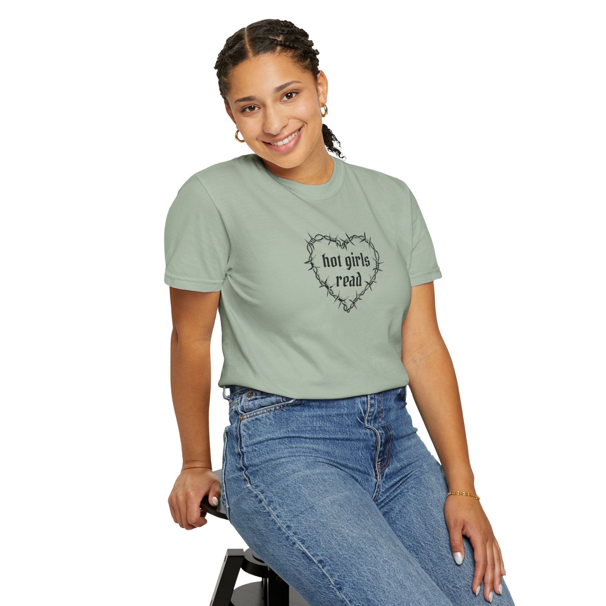 Hot Girls Read Comfort Color Tee