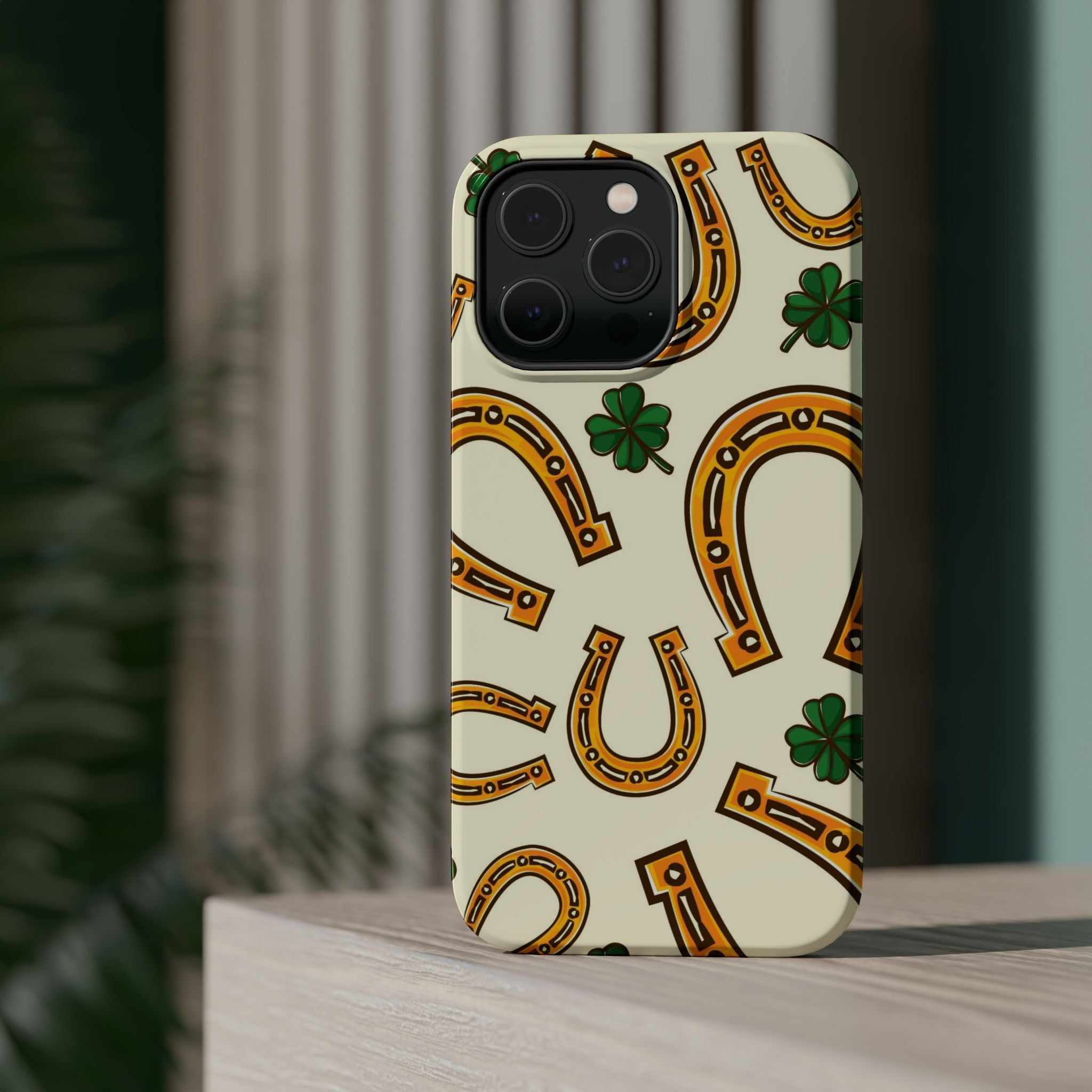 Horseshoe - Magnetic Impact-Resistant Cases
