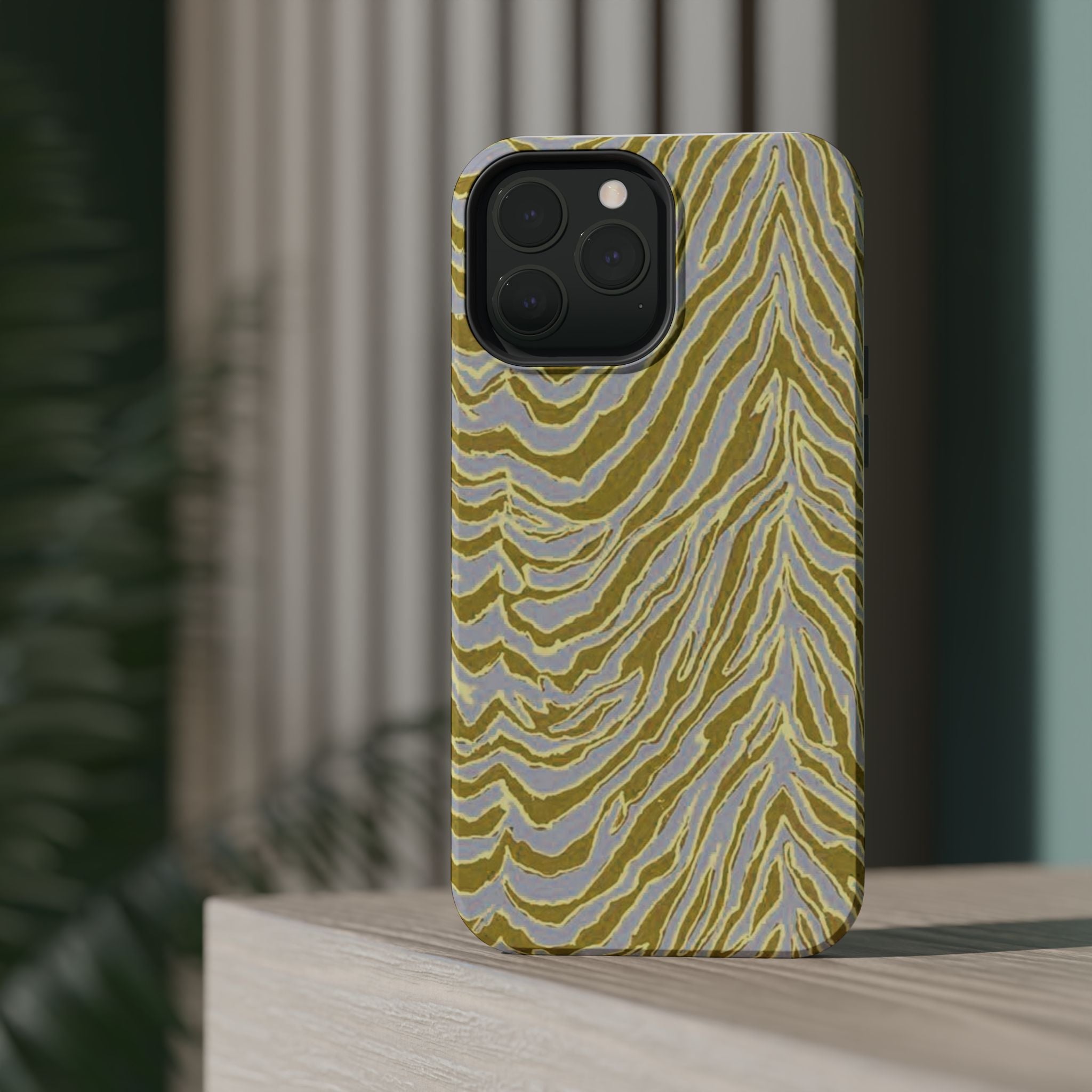 Lucky Zebra - Magnetic Impact-Resistant Cases