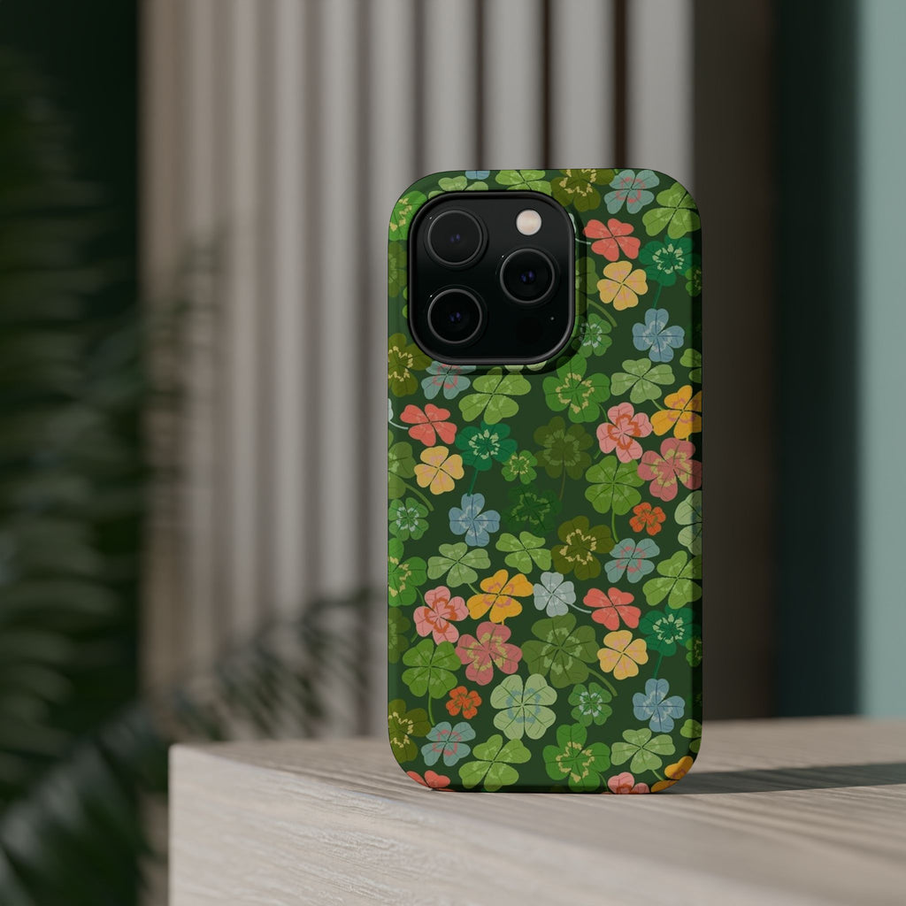Clover - Magnetic Impact-Resistant Cases