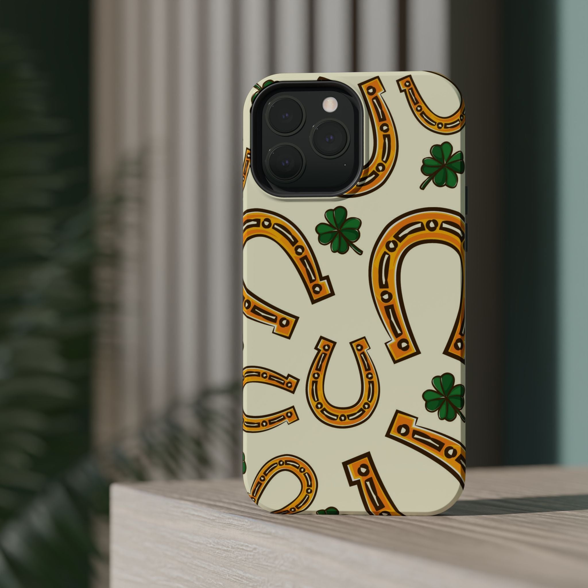Horseshoe - Magnetic Impact-Resistant Cases